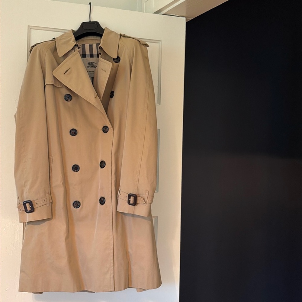 Burberry mid-length Kensington Heritage Trench // size 38